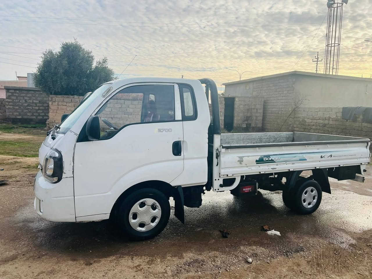 السلام عليكم
كيه 2013 رقم كركوك شرط التحويل
سنويه لل 2029
السعر 97 وبيها مجال 
هاتف(*********** ) 
(***********)
العنوان صلاح الدين الشرقاط
