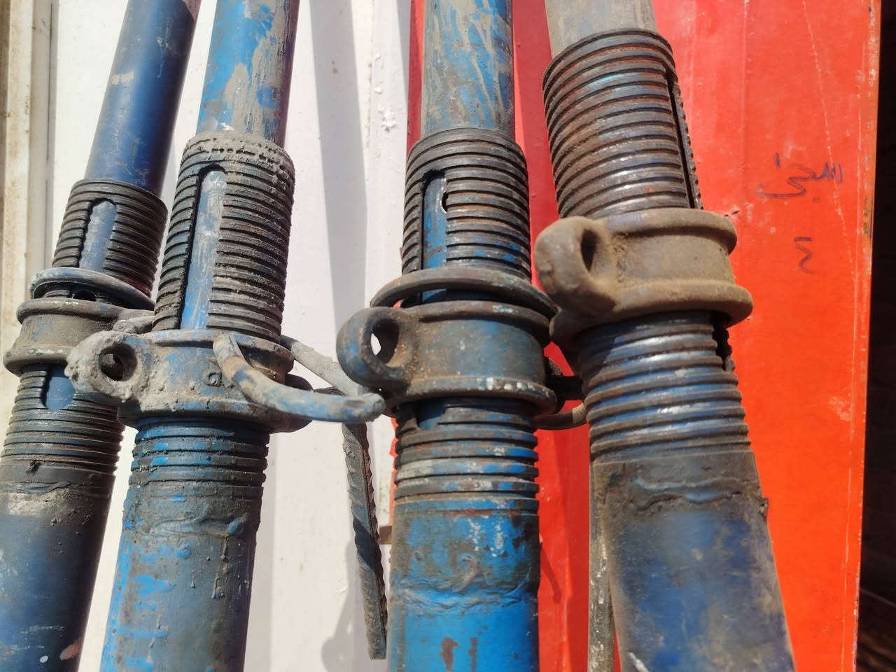 جكات للبيع 3 شغلات سن خشن بسعر مناسب عدد 500 مكاني بابل لاستفسار الاتصال ***********
