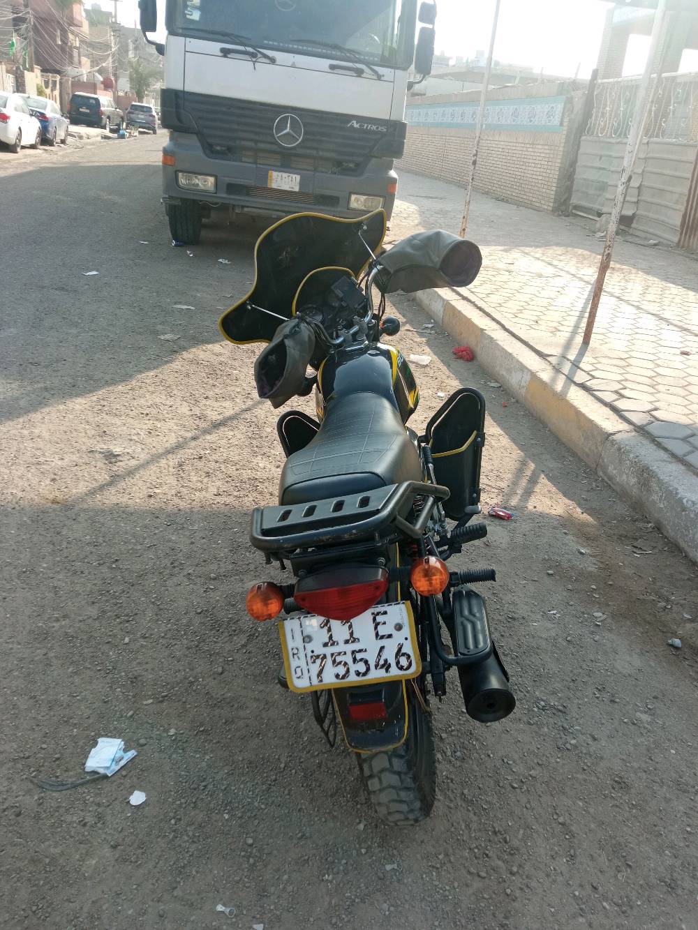 سلام عليكم  دراجه بوكسر موديل 22 رقم وسنويه بغداد  دراجه شغاله جاهزه نكره سلف دراجه حلوه ونضيفه  كهربائيات دبلات كلها شغالات دراجه كبل بوجهك الشارع مكاني بغداد الجديدة موبايل *********** موجود واتساب 