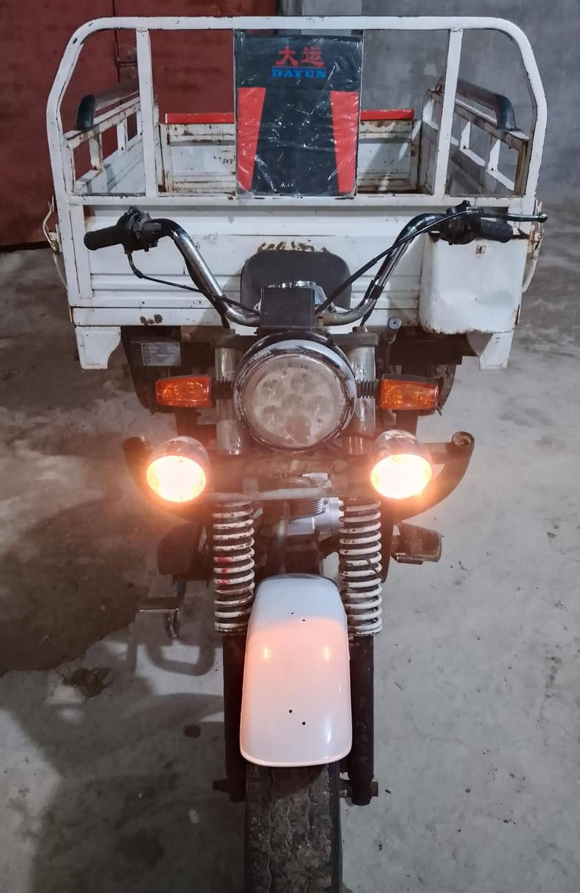 ستوته للبيع موديل 2014ع وضع شريكه مكفوله من الخياس شاصي مكفول اوراق اصوليه مكينه جديده مبدل بيها بس بستم ستوته جاهزه حتى سبيرها وياها مكان الناصريه يم جامعه ذي قار السعر 1450بيها مجال تواير جدد الأستفسار ***********
