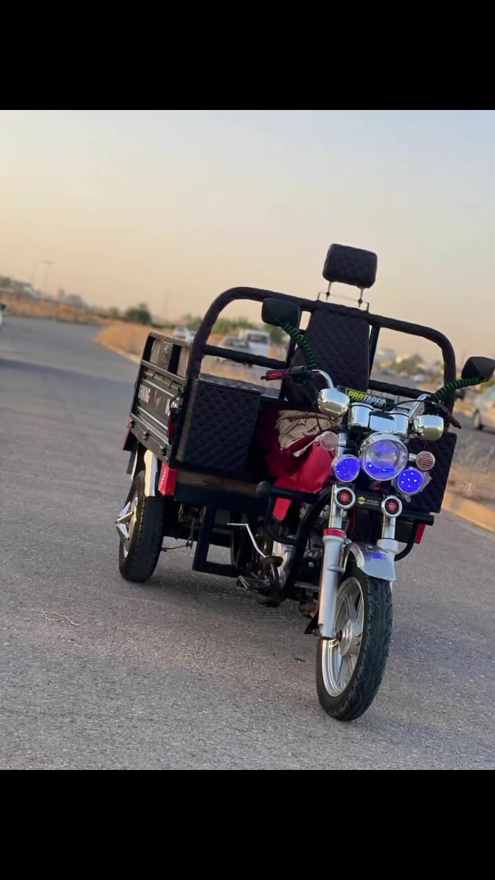 السلام عليكم عندي هاي ستوته للبيع موديل 21 محرك 23 ماتور عيب ما بيه كهربائيات كله شغاله تايرات كله جديد كوبلس سعر1500 وبي مجال قليل*********** اللي مو شراي لا يخابر
