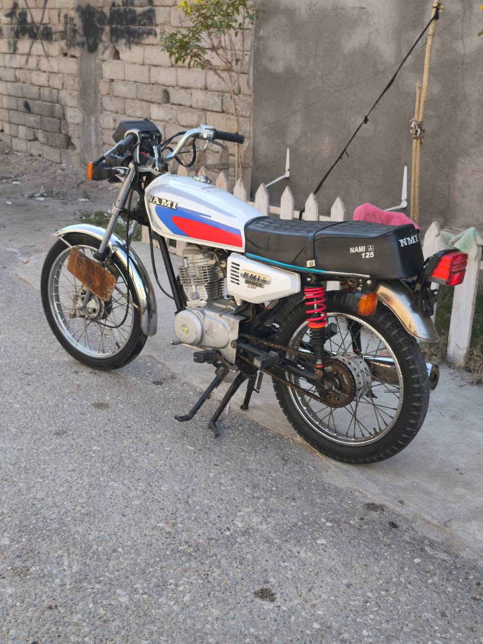 سلام عليكم شباب دراجه أيراني للبيع ادوات ادوات مكينه ارشه ١٦دراجه خير من الله مكينه مفتوحه شوفت عينك حلوه ونضيفه وكلشي ماناقسه عينه ولايت كلشي شغال 450وبيه مجال حك جيه دراجه كلش نضيفه مكاني بصره كرمة علي ابو حلو ***********
