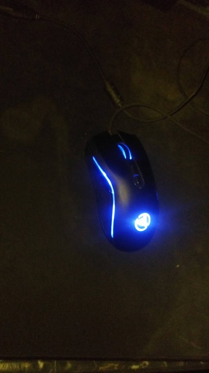 سلام عليكم 
مراوس لابتوب 
لابتوب ذاكره 237
رام 8
معالج كوراي 5i
جيل الخامس
لابتوب كلش عملي ومفيد ب العب و بدراسه يدعم دقه 
4k ب الفيديوهات
سعره 230 قفل بدون ماوس 200 واذا اكو مراوس مبايل قوي


**إذا كنت صاحب هذا الإعلان وتريد حذفه لأي سبب، رجاءا أرسل رسالة إلى الدعم الفني**