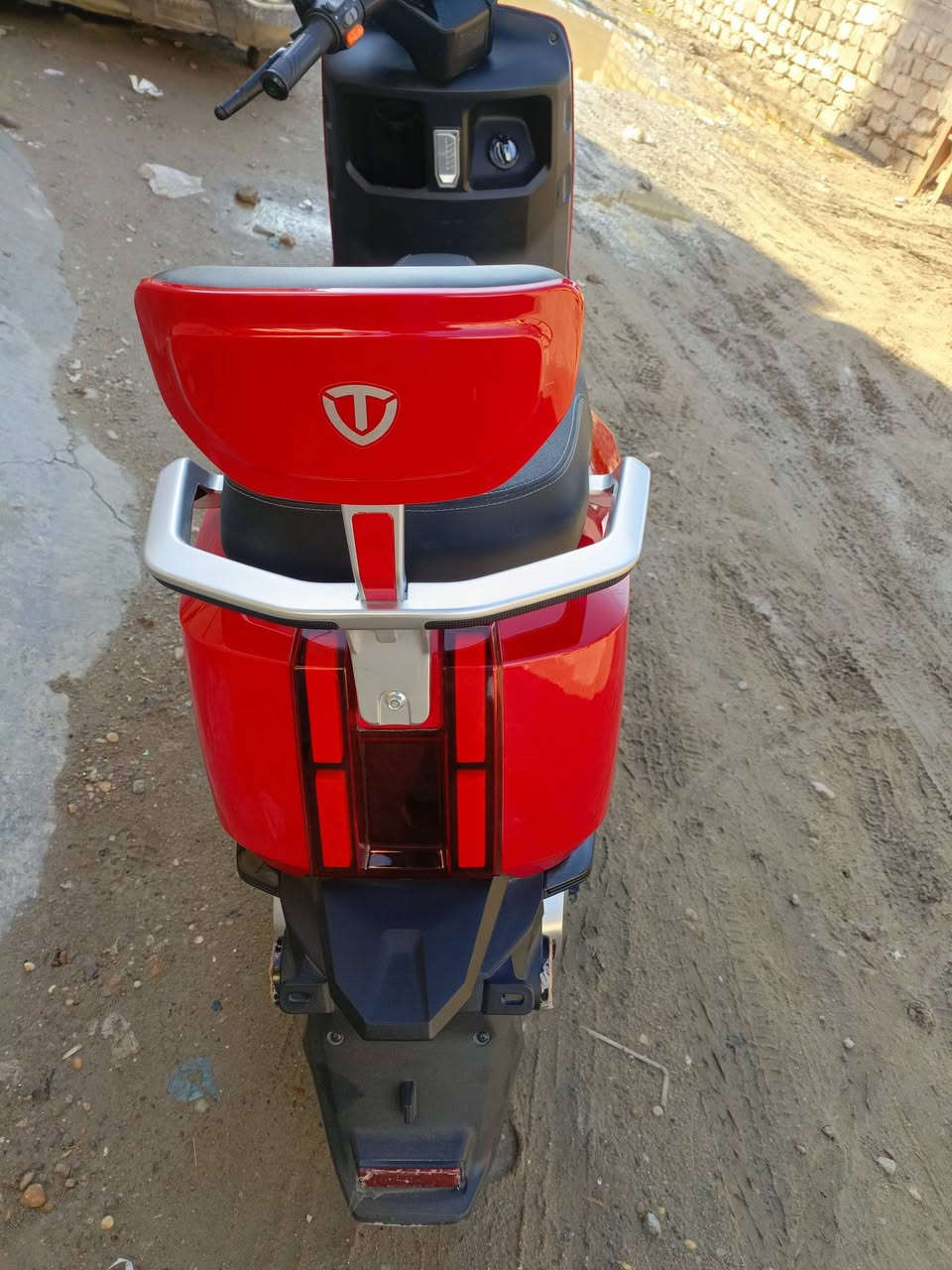 دراجة شحن وحش الكون موديل 2025 استخدام قليل 
اتصال ***********
السعر 875 مع المجال
