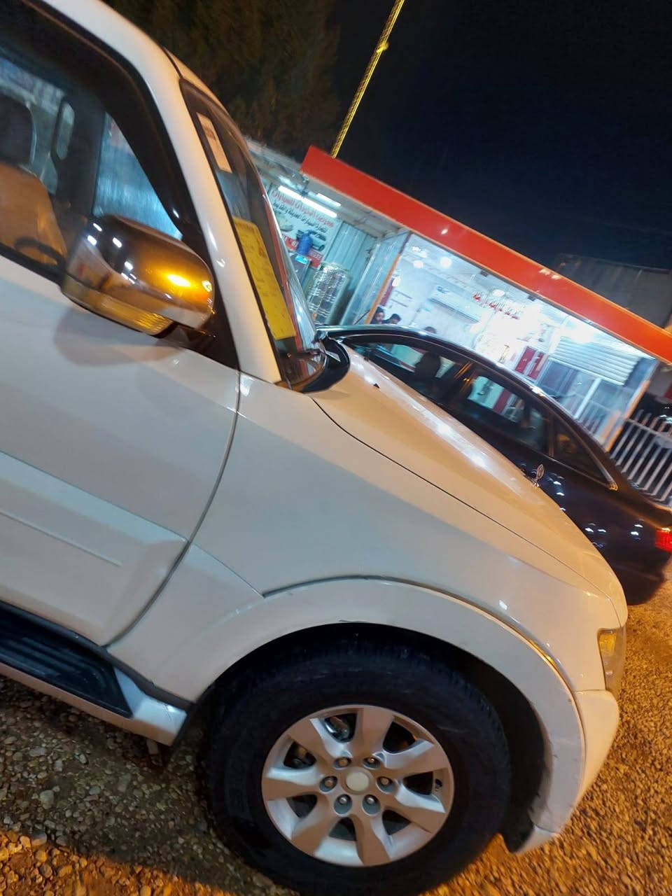 باجيرو حبتور رقم بغداد دولي محرك ٣٥٠٠  سياره نضيفه العنوان كربلاء العطيشي موبايل *********** السعر ١٣٥
