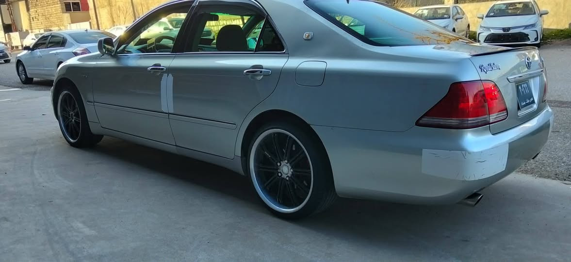 شاهانە 2004 مووس  182 ناو ڕەساسی دوو کوشن کارەبا تەبرید  ساردوو گەرم لەسەر سویچ  گێڕو مەکینە بە شەرتی  دە فیتەر سەیارەکە تازە تاقم تایەو ویل بۆ گۆڕاوە تازە پۆڵیش کراوە دووسەو پەناجا مەسرەفی نیە  هەر چرکەو گەڵایەک بڕە زۆر کەم بەنزین ئەخوات  ماڵی دۆستە  سعری60گەڵام کەمێک معامەلە لە سلێمانیم  *********** السليمانية, العراق
