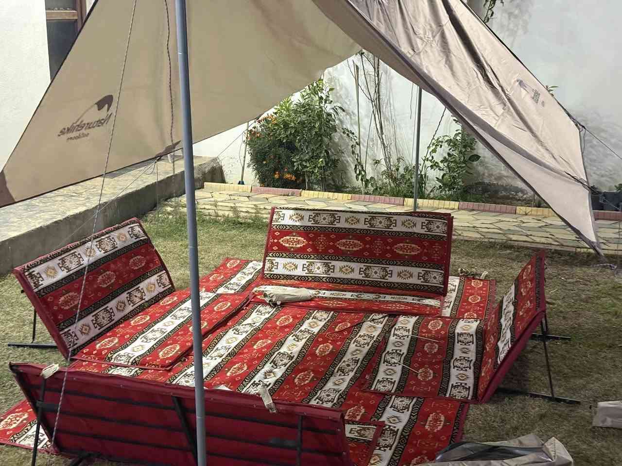 جلسة عربية قماش سدو سوري اصلي 
تچوات حديد ثقيل فصال يدوي وجديده استخدام قليل

مقاعد عدد ٤ مع تچوات حديد 
تچوات إسفنج عدد ٤ 
خيمة سقفية فقط ضد الماء اصلي أوربي 
مفرش قياس ٣*٢ 
كامله بس تشد وتخيم مواصفات جدا ممتازه 

السعر ٦٠٠ الف مع التوصيل


**إذا كنت صاحب هذا الإعلان وتريد حذفه لأي سبب، رجاءا أرسل رسالة إلى الدعم الفني**