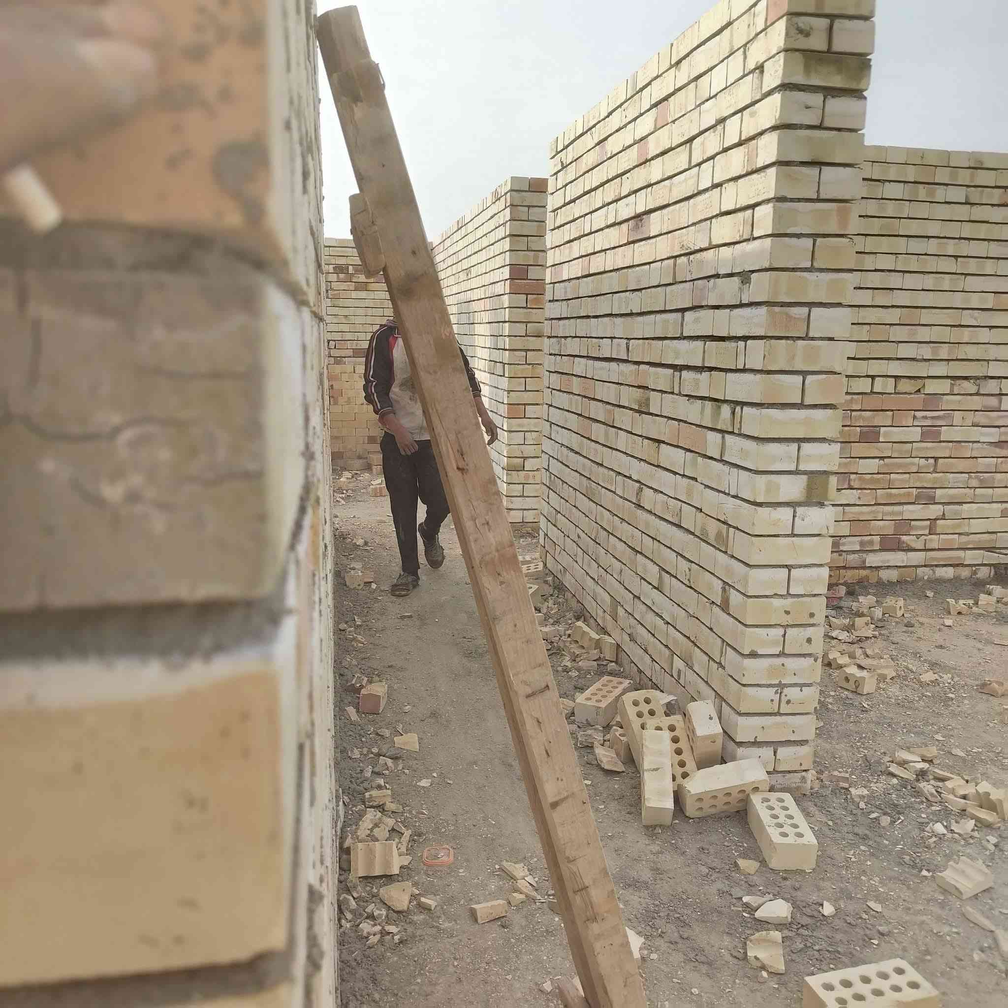 خلفة بناء متفرق حالين شغل درجه اولى استلام مهندس وهذا رقم *********** مكاني نجف
