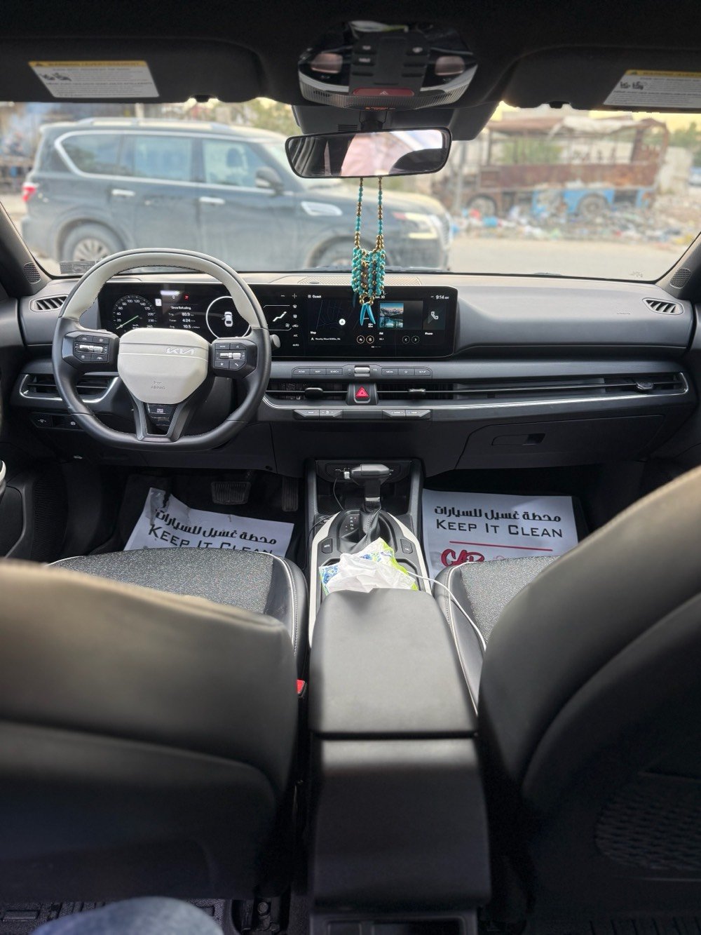 السلام عليكم تم تنزيل السعر بسبب الوعود الكاذبة 
كي فور 2025
وارد امريكي
Kia k4
فول مواصفات عدا فتحة 
.تشغيل عن بعد  اشاير بلمري رادارات
.اشارة ترحيب 
.كشنات تدفئة
الداخل لونين 
كشنات جلد لونين اوتو هولد
كشنات تدفئة شفتات بلستيرن
.سايد بريك كهربائي
.رادار جانبي وامامي 
.مازدات led لد ثلاث عدسات
.قيادة ذاتية 
.تحديد مسار
.شاشة متصلة 
.اضوية داخلية لمس
.تحكم كامل عن طريق الشاشة 
. دشبول بيانو 
مكينه 2000 دوش 

الحادث موضح بالصور 
تبديل فقط جاملغ والبابين نفسهن شتغلتهن شغل درجه اوله
ايرباك فقط البرده.
السعر :162
بدون لوحات منفيس بسمي
***********