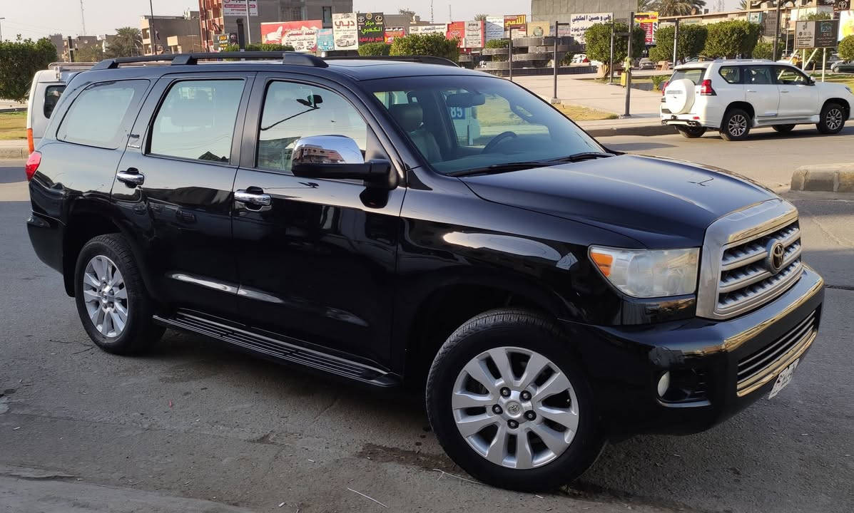 سيكويا بلاتينيوم خليجية 2009 بأسمي منذ 15 سنة. معتني بها لأنني جناي. مواصفات كاملة دون الحاجة لذكرها. السعر 20700 دولار.
الأتصال بين الساعة 1 إلى 2 الظهر على الرقم ***********.
