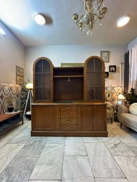 بوفيه للبيع طابقين منفصله مكاني الاعظمية للاستفسار ٠٧٧٠٣٤١٣٩٦٢