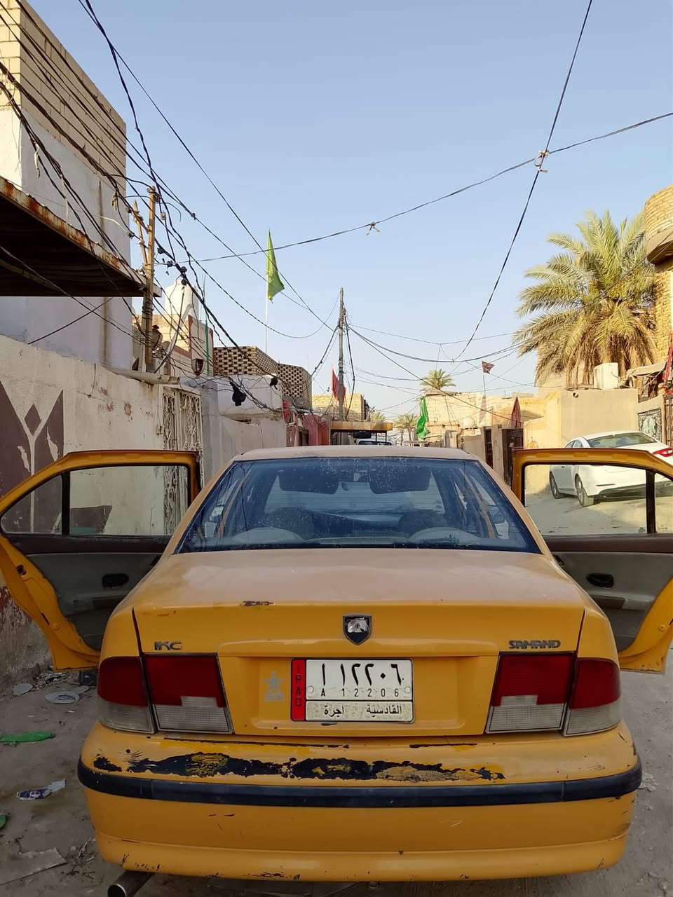 السلام عليكم سمد 11 مداور ثاني يوم محرك اوكير بكارتون توني شادهن قلايج من الطول لطول تخم تاير تخم حداديه كله جديدشاده مكفوله من الضربه السياره بلاديه كهربايات كله شغاله سستم سماعات  سعر 26 شعليه هيه اوغرامه ينزلن من سعره مكان نجف كوفه ***********

