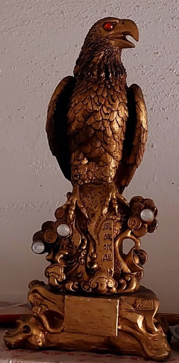 غراض بيت للبيت كلمن وسعرها صوبات (2) شرط الشغل وقارصات(5) شرط الشغل وجهاز مال خبز توست شغال وخلاط هم شغال وتمثال الصقر الغراض كلهن شرط الشغل  ونضيفات كلش السعر خاص متواجد دائما رقم موبايلي *********** كربلاء
