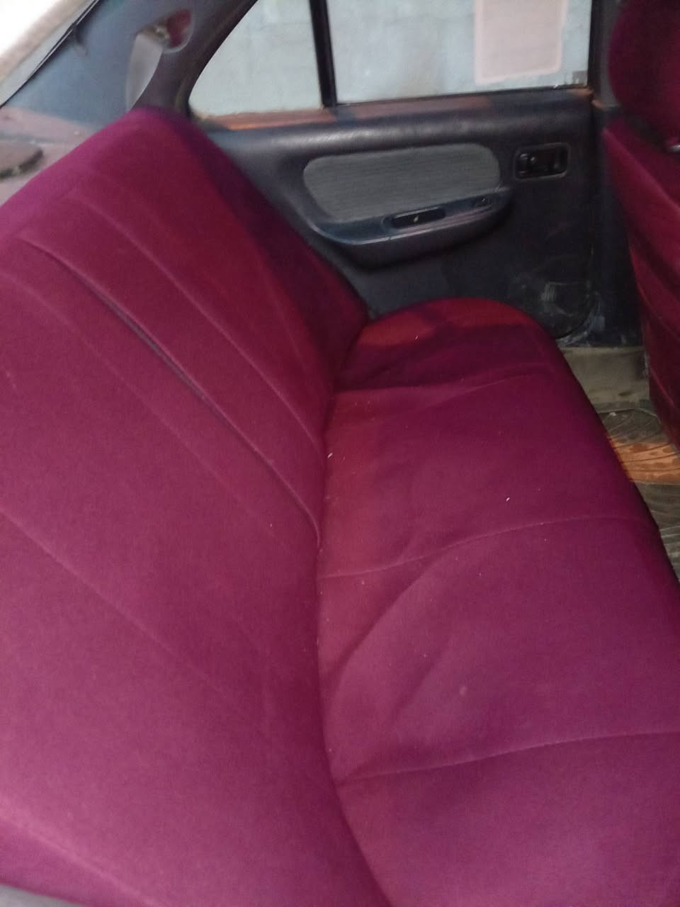 سلام عليكم نيسان سني موديل ١٩٩٩ سياره كلهه شغاله تبريد تخم تاير صدر كله جديد رقم انكليزي بسمي عارظهه ٤٥ مكان بغداد الجديده رقم هاتف ***********
