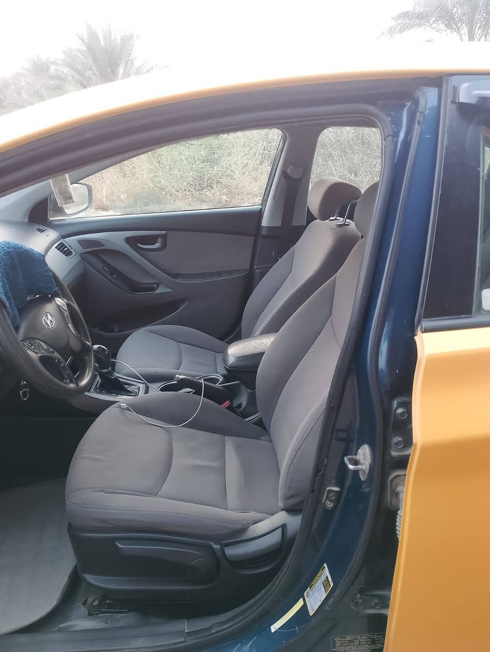 السلام عليكم 
النترا موديل 2015 رقم بغداد وارد امريكا 
بيه باب الصدر والبنيد 
بدون دواخل بال ثاني 
شاشه كامره 
كشن هيتر 
تحكم جهتين
مكاني بابل قرب مدينة العاب كوين بارك 
السعر 110 للاستفسار 
***********
***********
