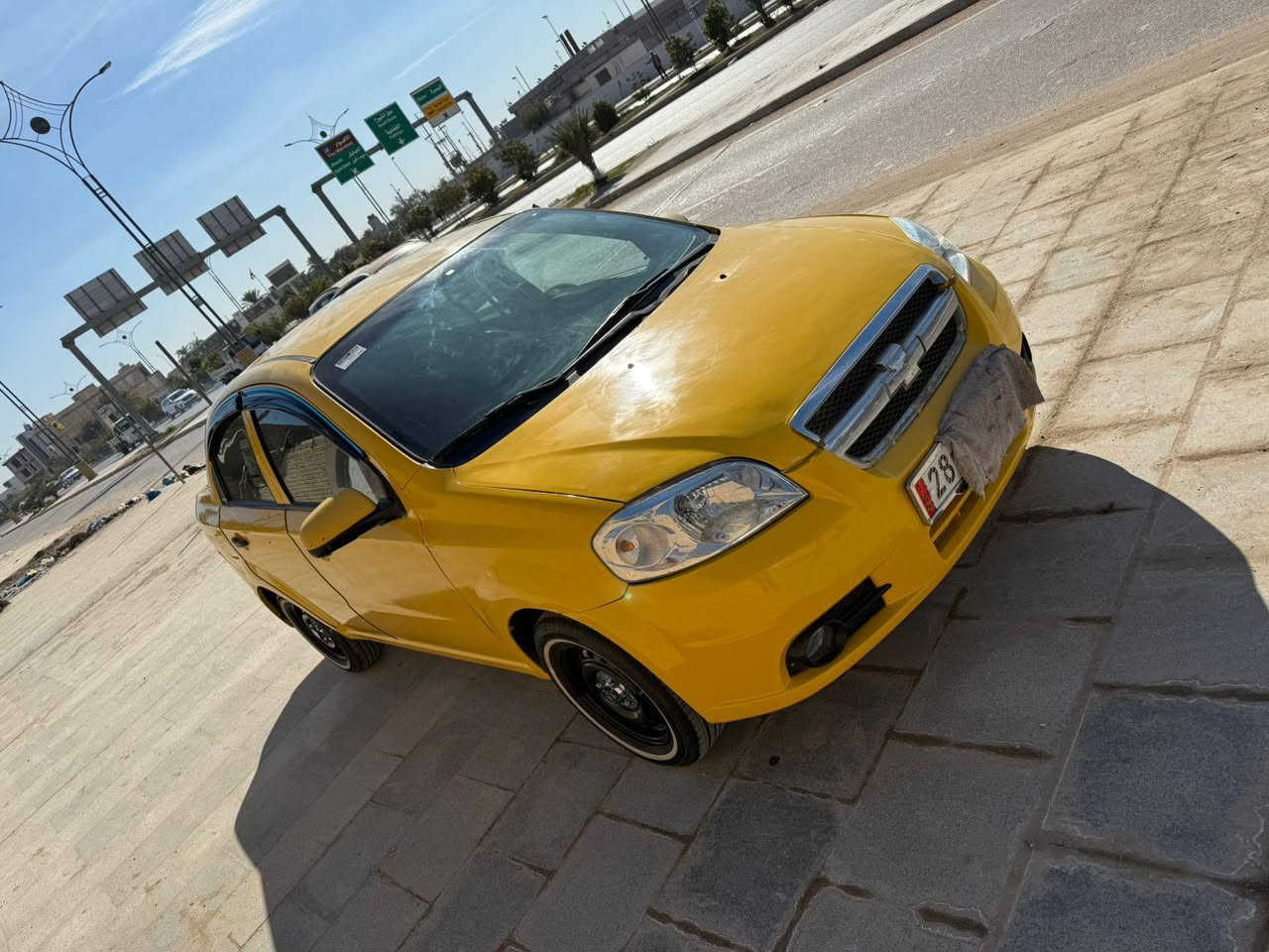 السلام عليكم شباب
أفيو موديل 2009
أدوات أدوات أدوات 
حاويه بدون گصه متومه ارقام وسنويه نجف 
مكينه رگير كورله سياره جديده وجاهزه 
السعر 37
العنوان ناصريه
***********
