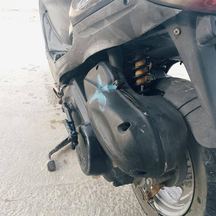 دراجه ماكس للبيع كاملة مكملة نكرة سلف نظيفة اللي يريد يشتري يدز خاص مستعجل عليها
***********
