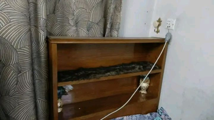السلام عليكم للبيع تخت مع كومدينة 
السعر 75وبي مجال


**إذا كنت صاحب هذا الإعلان وتريد حذفه لأي سبب، رجاءا أرسل رسالة إلى الدعم الفني**