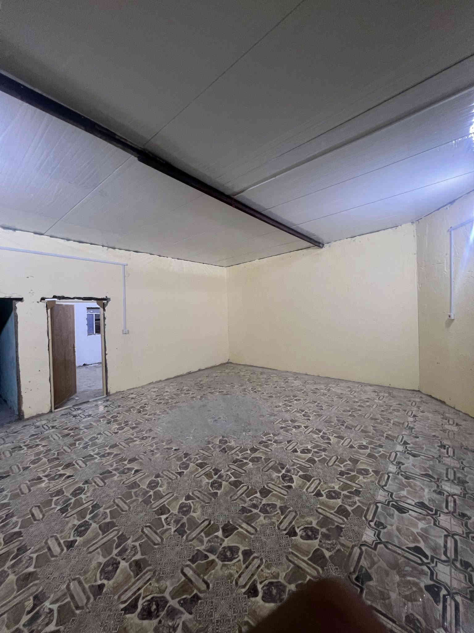 بيت للبيع 🚨

تابع للبلديه مقابل المعارض عل شارع العام المساحه 350 متر  يحتوي على ديوان معزول مع حمامات سندويج 
اظافه الى غرفتين ومطبخ وصاله وحمامات معزوله مع حوش البيت مخدوم من رصيف وماء وكاعد بي موجر
السعر 25مليون
الرقم :***********
