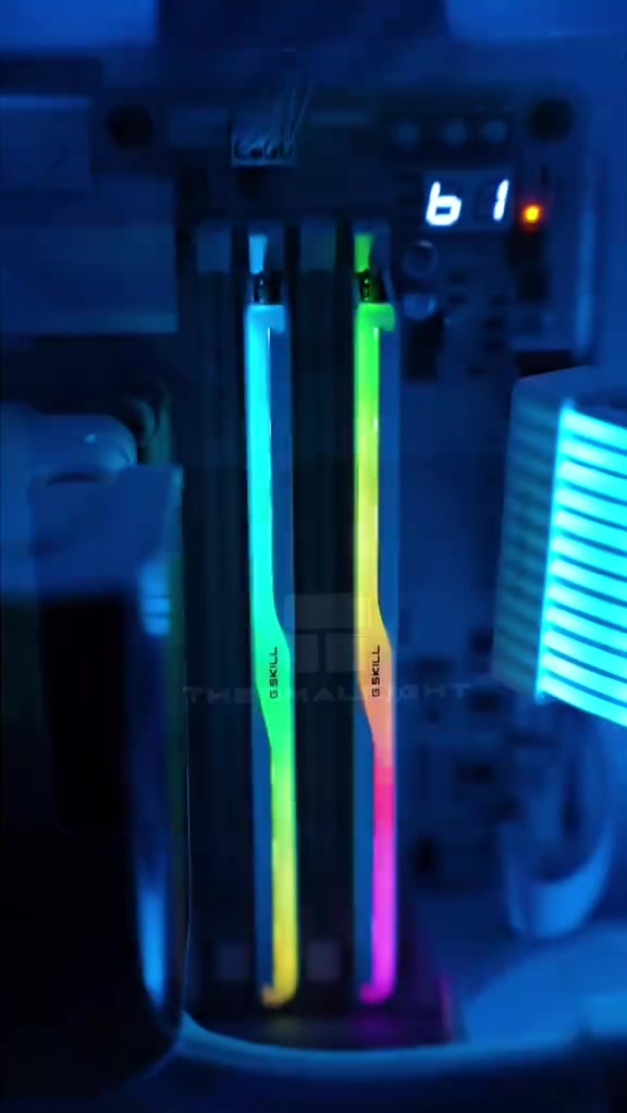 تجميعة احد زبائنا  كمبو RTX 5080 16GB AORUS + ULTRA 9  285K رابط التجميعات الجهازة داخل موقعنا 👇 https://globaliraq.iq/collections/gaming-pcs-builds ملاحظة :- تكدر تعدل وتضيف براحتك على القطع  ايضا تكدر تطلب من الموقع الالكتروني والدفع عند الاستلام  رابط تحميل التطبيق للـ iPhone:  ‏https://apps.apple.com/us/app/qiyam-al-alamiya/id6757885531  رابط تحميل التطبيق للـ Android:  ‏https://appgallery.huawei.com/app/C116858345  رابط الموقع الإلكتروني:  ‏https://globaliraq.iq  • شركة العالمية للحاسبات العراق بغداد\ شارع الصناعة مقابل الجامعة التكنلوجية الفرع المجاور لمجمع النعمان \ داخل فرع النخلة • للحجز - العالمية - قسم الدسكتوب والتجميع : *********** *********** ——- - العالمية - قسم الابتوب وملحقاته: *********** ***********
