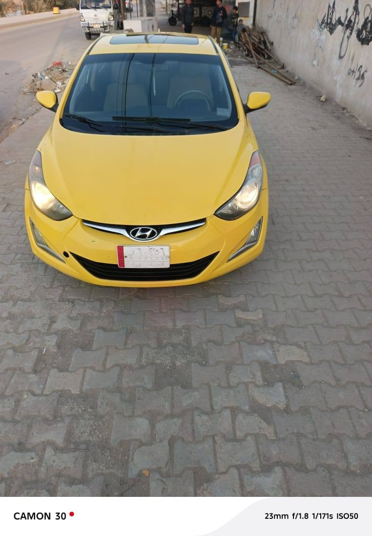 السلام عليكم
ألنترا أمريكي موديل 2011 تبديل باب السايق فقط بدون دواخل والباقي لبيل واحد كفاله السياره فول عدى البصمه 
سنويه جديده مصفره هيئه وغرامات 
جاهزه مكينه وگير2000 دووش جديده
حداديه تخم تاير تبريد كهربائيات كلها شغاله
السعر ب 93
رقمي ***********
