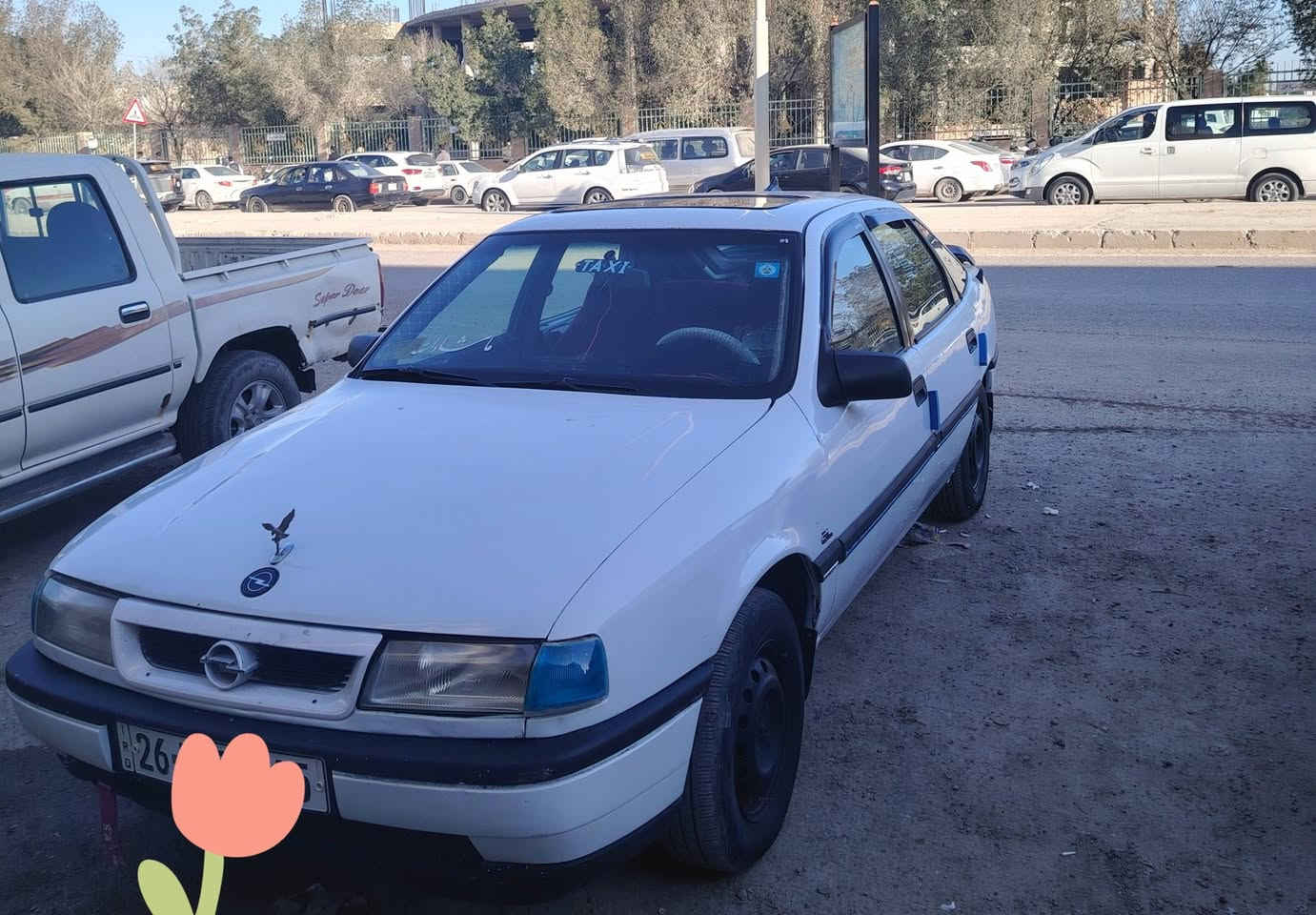 سلام عليكم ابل فكتره موديل 91 رقم صلاح الدين انكليزي محرك 16 كير محرك شرط  قايش عريض وباور و فتحه السياره نضيفه مال بيت كهربائيت كلهه شغاله كيجات سماعات ٤ صدر امامي وخلفي جديد تواير نضاف مسجل بلاثوث تراي ناعم السعر 28 وبيهه مجال مكاني سامراء ***********
