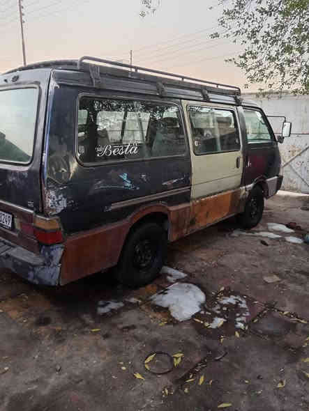 للبيع كيا بستا موديل 94 رقم بغداد حمل مكينه مجفته جديد كير واكسل خير من الله تخم تاير كهربائيات كله شغاله باتري جديد دينمو جديده بور مشط جديد سعر ٣٣ مكانه بغداد ***********
