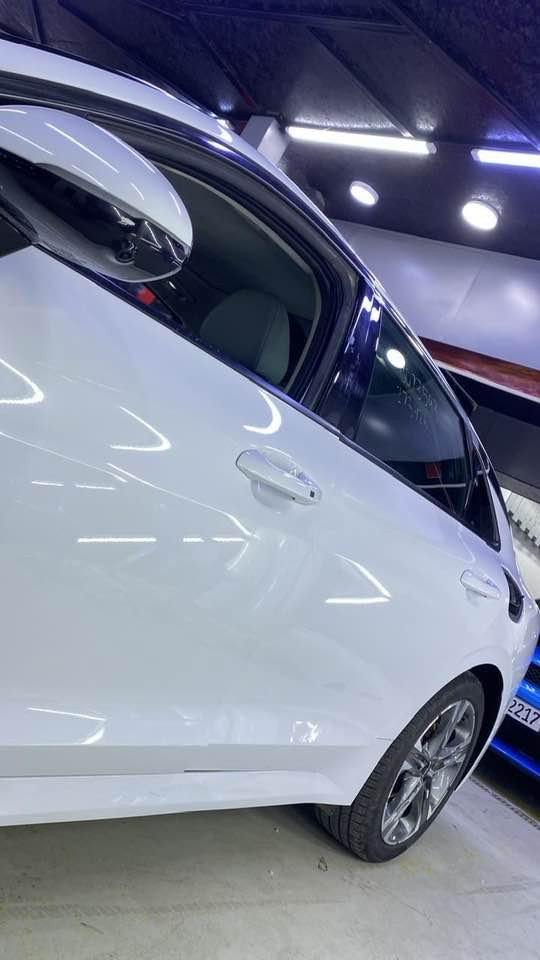 السلام عليكم
K5 فول مواصفات للاخير
مديل 2022
ماشيه 68 mi
حادث ٣ قطع كما موضح 
محرك 1600تيربو
بأسمي تحويل ثاني يوم
السعر 160$
مكاني بغداد حي اور
***********
