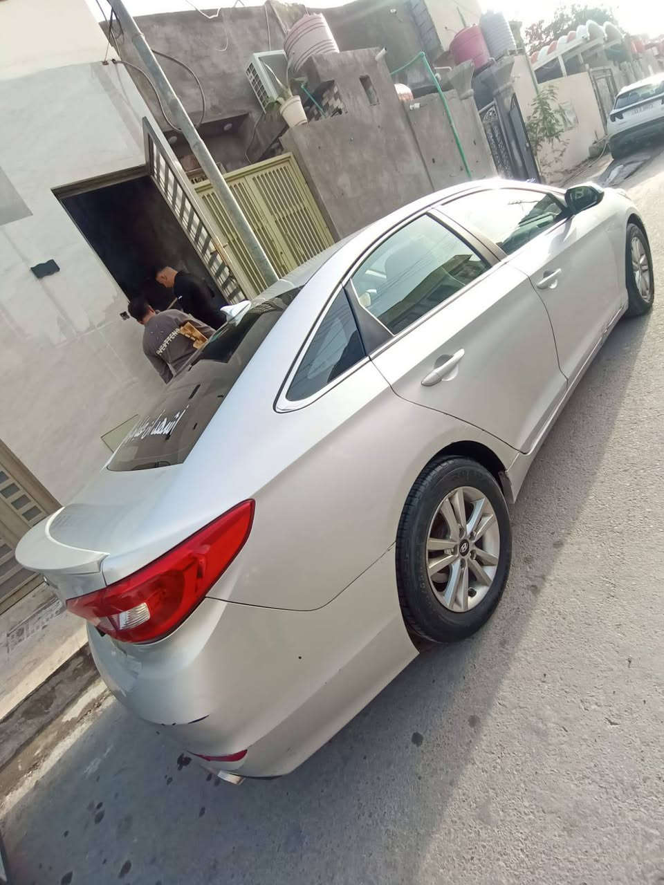 السلام عليكم 
سوناتا  للبيع 
مؤديل 17 
تفاصيل اكثر اتصلوا على الرقم

***********
