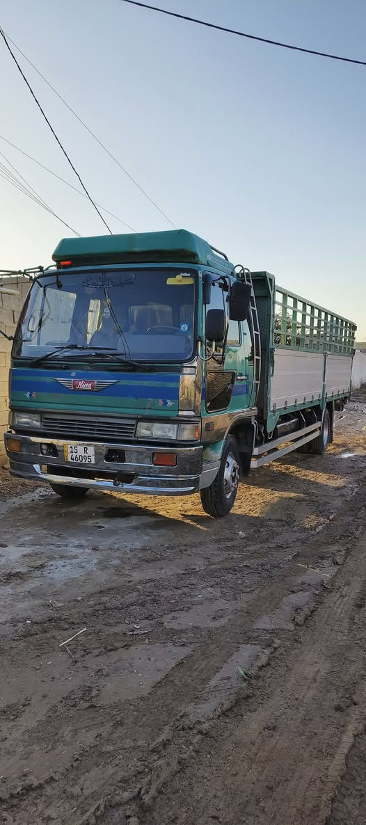 هينو طيره موديل ٩٤رقم انبار انكليزي طول سته وربع بلاد مكينه ٧٠ عادي لا صرف ولا بخار  تخم تاير السعر ١٥٠ وبيها مجال قليل للاستفسار ***********
***********
