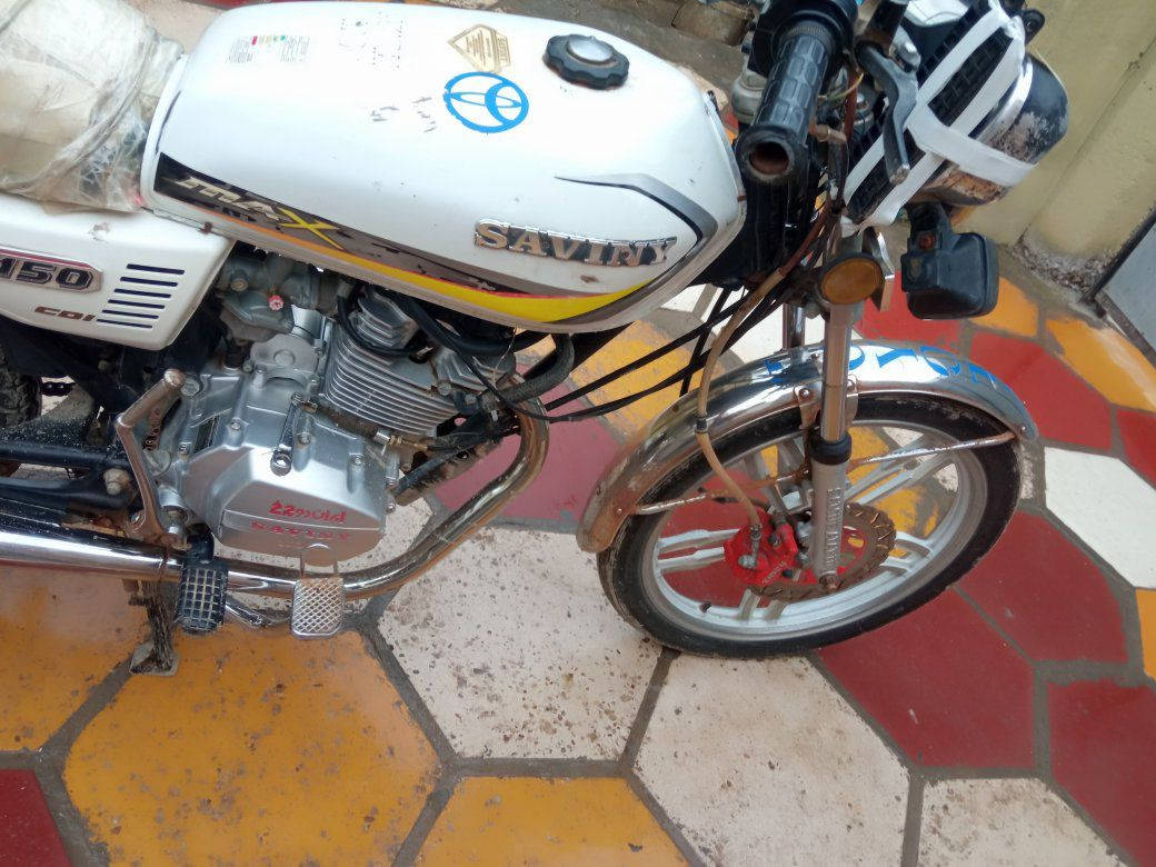 السلام عليكم دراجة سيفان موديل 23 وراق كاملة أصولي سعر 450 مكاني الحمزة الغربي ***********
