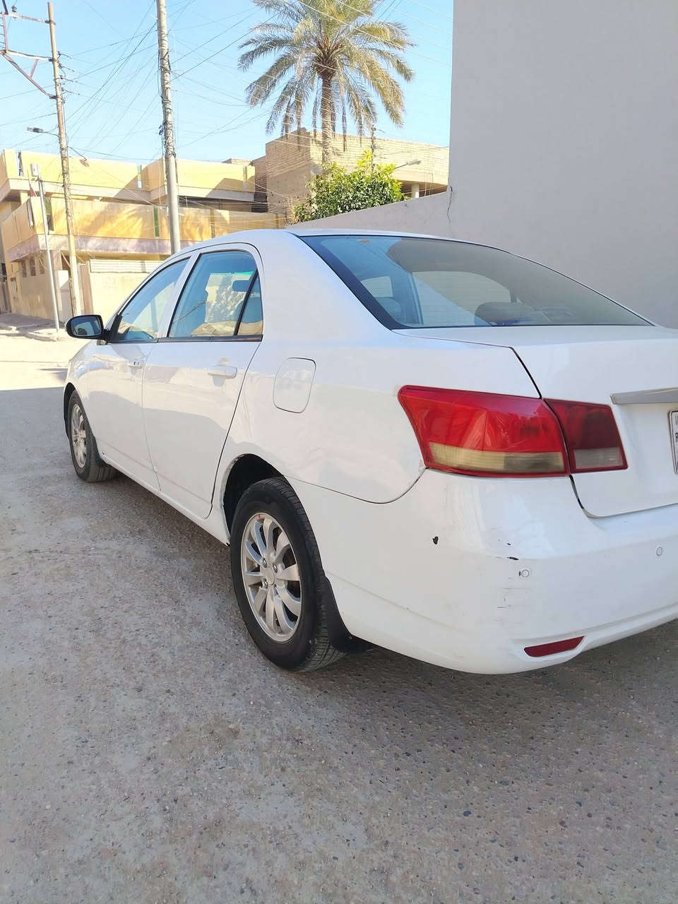 السلام عليكم للبيع بي واي دي ٢٠١٣ بغداد انكليزي الجديد سياره جاهزه مابيه اي نقص كير مكينه صدر أمامي خلفي تخم تاير تبريد ثلج تدفئه كشنات جلد بلاد داخل نظيف جدا مكفوله من الصبغ والضربه اشاير بلمري رسائل ترحيب كير اوتو مكينه ١٨٠٠ فتحه كهرباء شاشه ايباد مكان السياره حي العامل علسريع الملحانيه قرب مسبح الرافدين موبايل *********** أثير *********** السعر ٦١ وبيه مجال حك الجيه تحويل ثاني يوم
