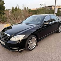 مارسدس S500 مديل 2012 سيارة مكفولة من الصبغ والضربة حتى الدعاميات وارد...