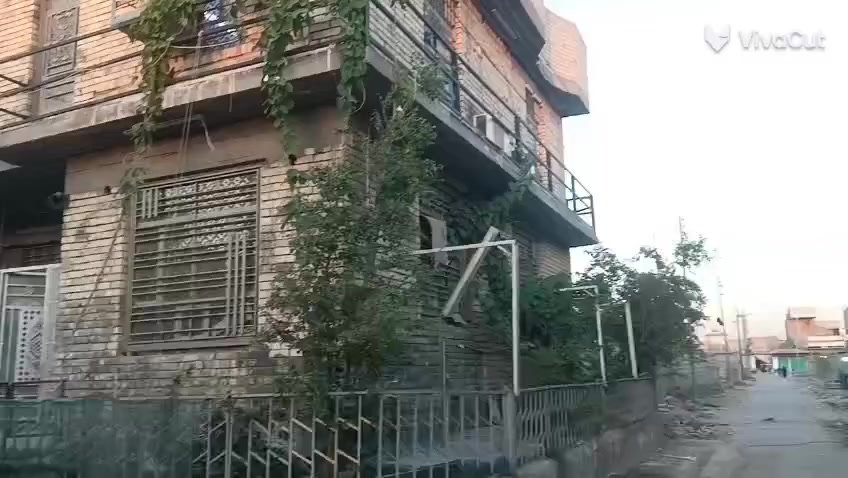 سلام عليكم بيت لحي زهره مساحه 1003طوابق رضيه مرمر بنا طابوك شغل درجه أوله سعر 85او بي جال بصيط شراي يتصل واتساب علا هاذ رقم ***********
