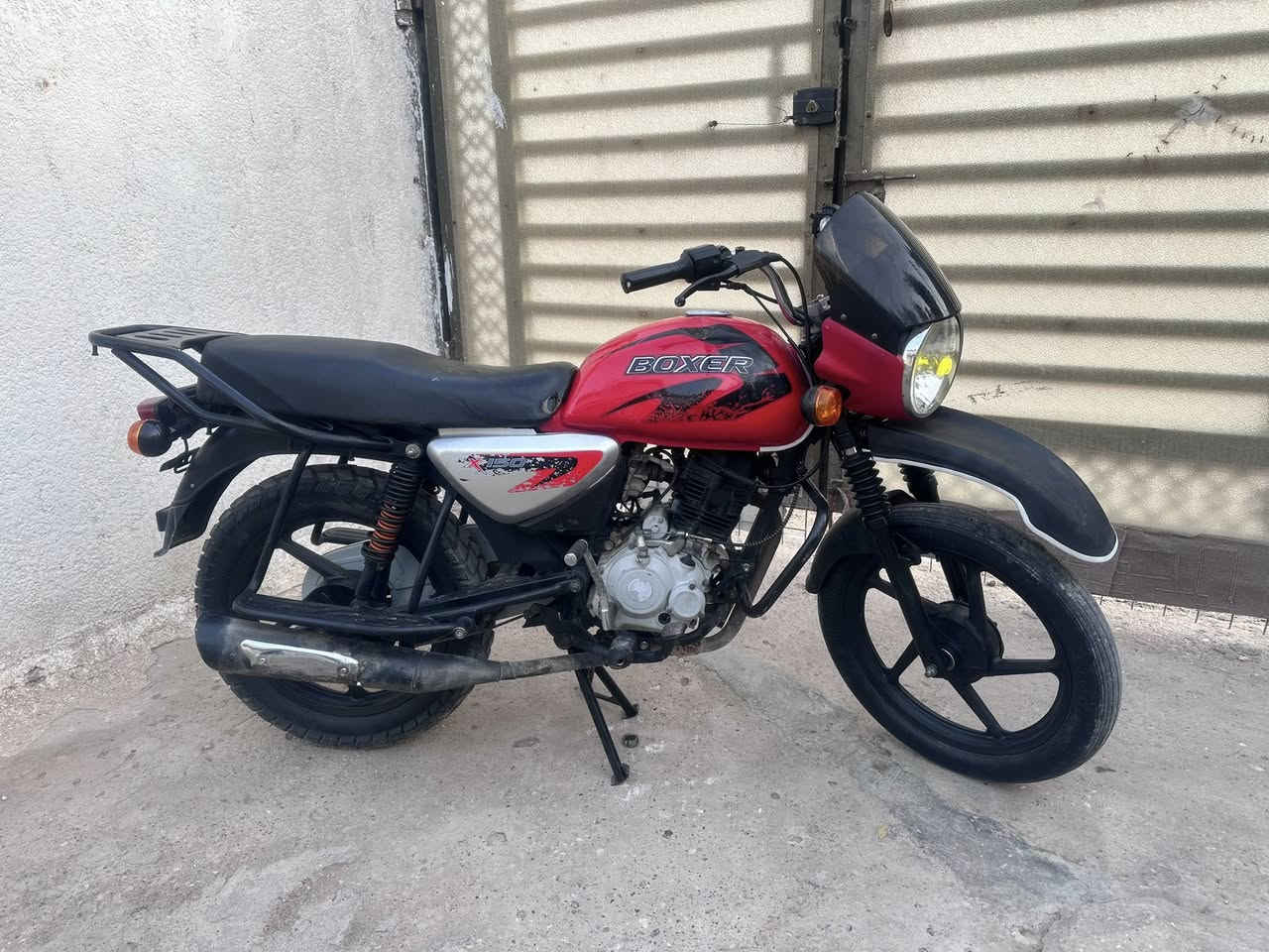 سلام عليكم بوكسر للبيع موديل 2021 شهر 12رقم وسنويه نگليزي تخويل ثاني يوم رقم بغداد محرك مجفت شركه لاتيخير ولاتنغيص ولاصوت كهربايات شقاله كلهه سلف هندر السعر 1500 وبيهه مجال مكان بغداد فغط بيع.              *********** اتصل
