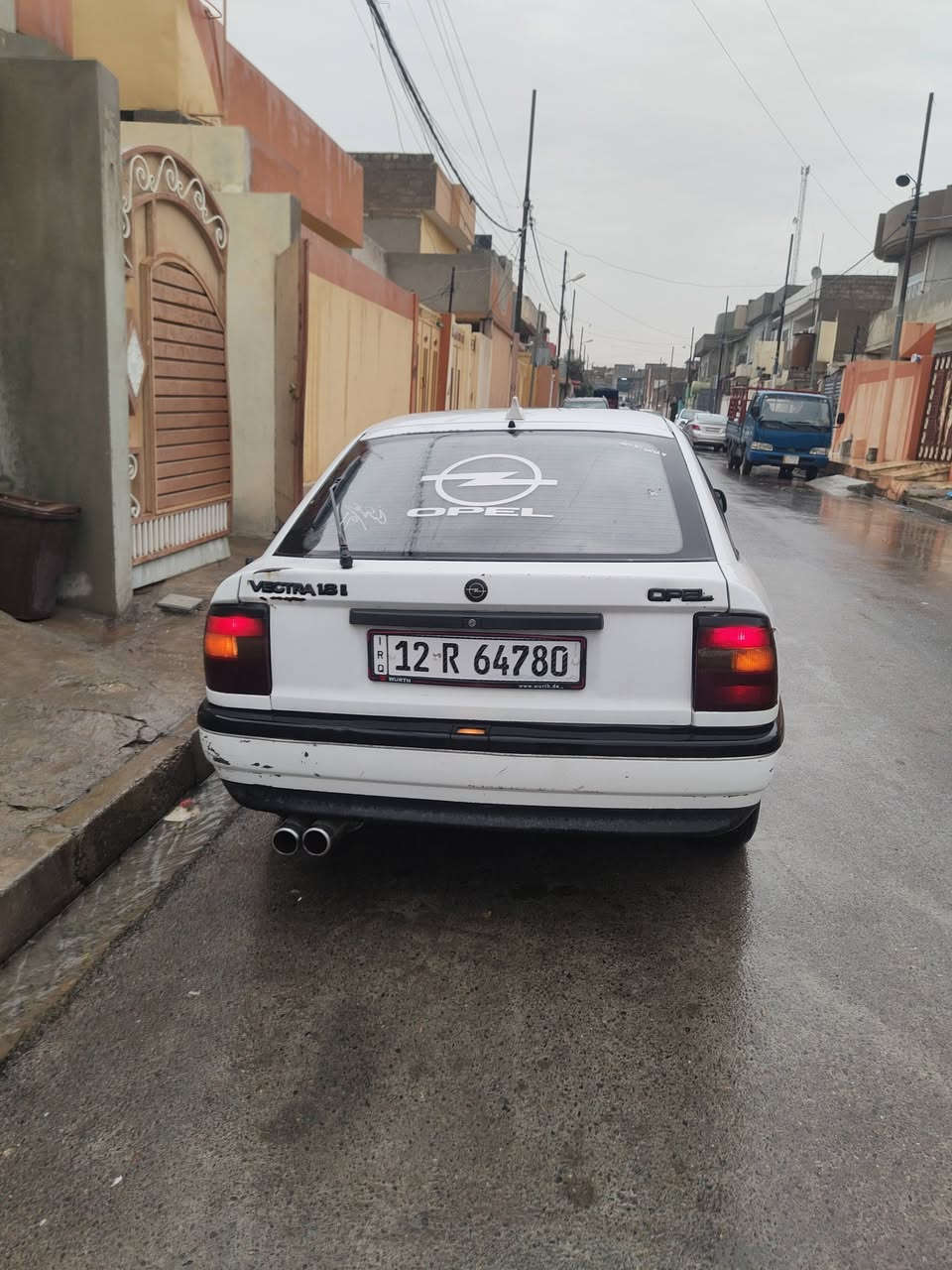 من رخصة الادمن.. السلام عليكم
اوبل فكترا GL حجم 18 موديل 1991, بدون صبغ بدون تبديل تبديل بدنه فقط وتصليح الدواير فقط السياره ارقام جديده مع السنويه وبأسمي شرط التحويل... السعر 50 ورقه 
***********
