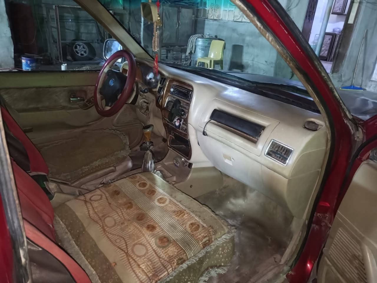 بيك اب كنو 2008 مراوس
رقم بغداد نكليزي بسمي تحويل مباشر

كير ومحرك ثري واي 

الكشر مثل ما واضح بالصوره 

يحتاج الها ترتيب كهربائيات 

العنوان بغداد منطقة الكرغولية 

التواصل على هذا الرقم ***********
