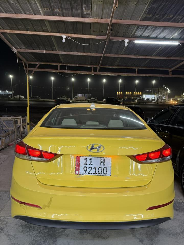 السلام عليكم
النترا 2017 
سيارة جديدة ماشيه قليل 
بدون حادث 
سيارة تخبل وجاهزه من كل شي 
مصفره هيئه 
مكاني الصويرة سعرها مناسب 
*********** 
ملاحظة استخدام شخصي السيارة
