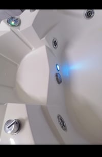 جاركوزي للبيع مستعمل قليل مابي اي ضر07755477600