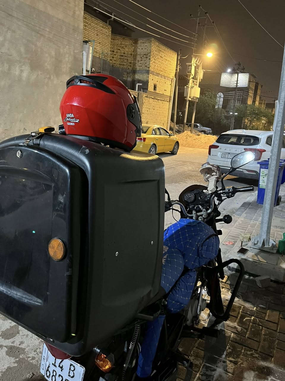 سلام عليكم بوكسر موديل 2022 محرك مجفت شركه سنويه لسنه 2030 دراجه حلوه نضيفه مجفته شركه السعر مليومين وميتين  2200وبيها مجال بسيط الاتصال على الرقم ***********
بصرة ياسين خريبط
