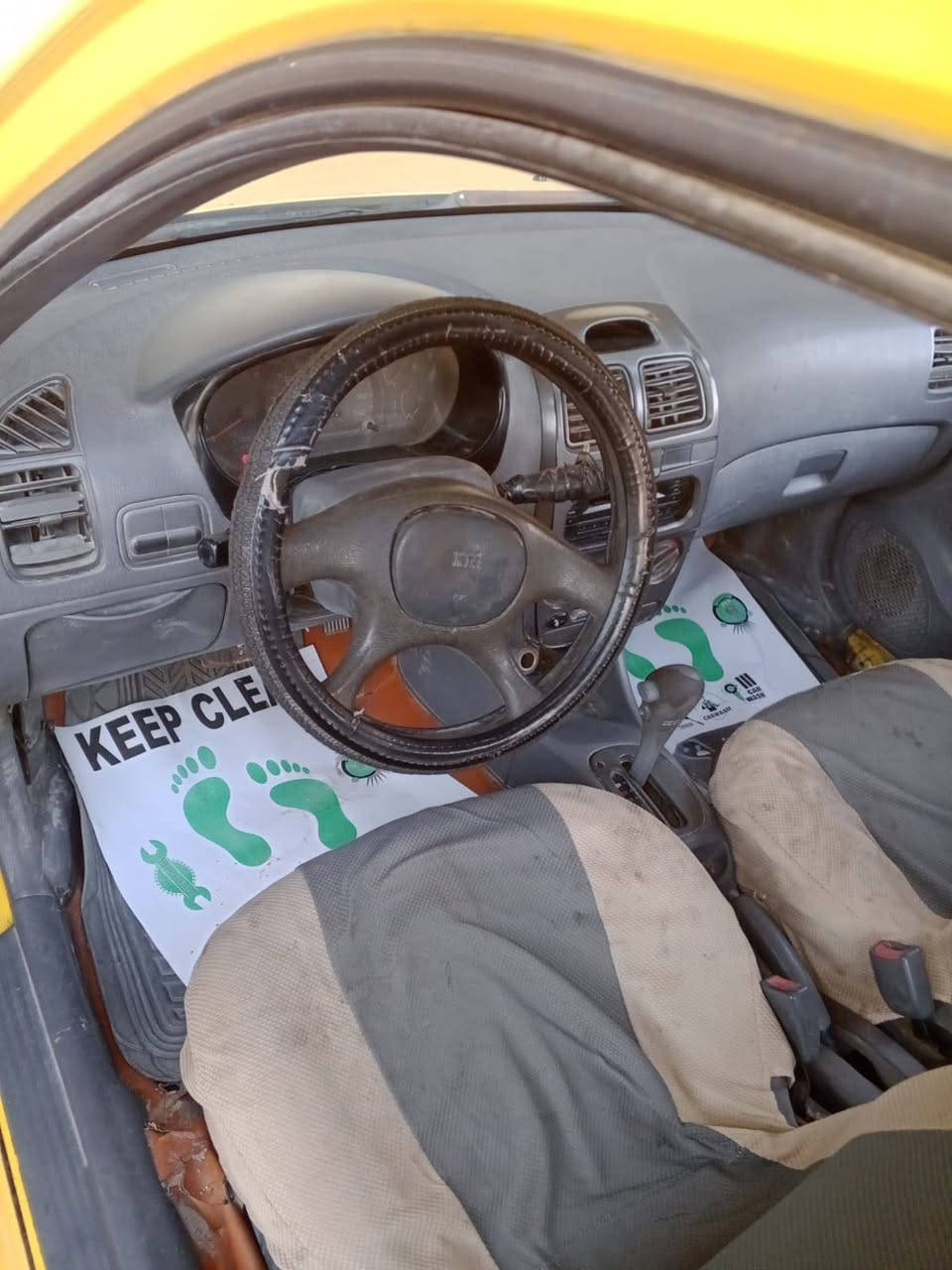 سلام عليكم
اكسنت فيرنه 2001
محرك تجفيت جديد كير خير من الله
سنوية ساقطة صار سنتين 25 وبيها مجال بسيط
باقي تفاصيل اتصال ع الرقم ***********
مكان ابي غريب الحمدانية
