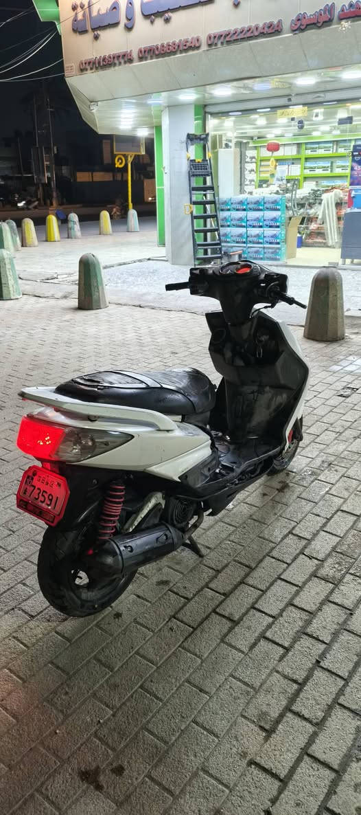 سلام عليكم دراجه سكنس فحل 58ونص دراجه خير من الله مكينه رياضي وكلج رياضي نكره سلف بكل وقت تجي اشوف وتقتنع وبيك خير وتدلل مكان بغداد مدينه الصدر الحبيبيه السعر خاص لرقم ***********
