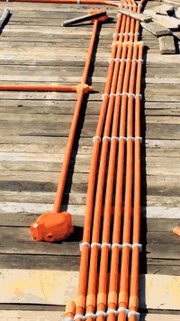 فني كهرباء متفرغ العمل حالياً كادر مختص التنفيذ / عمل شركات و بنايات و...