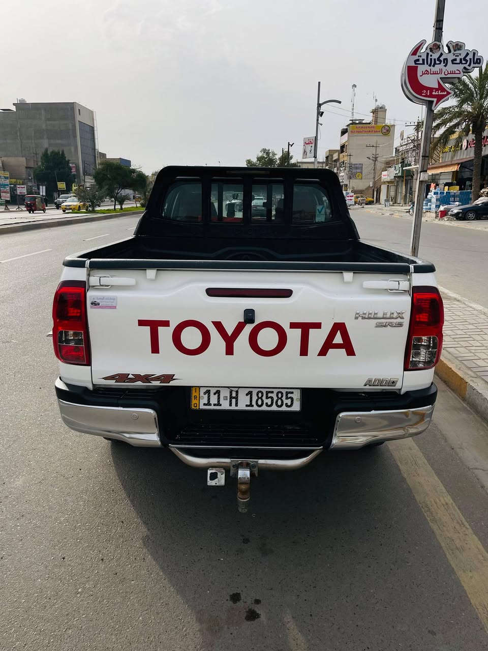 سلام عليكم للبيع او (المراوس ب امريكي فقط) 
للبيع تيوتا هايلوكس 2019 فور ويل 4*4✅
وارد خليجي✅
رقم بغداد انكليزي صفر غرامه✅
مكينه 4اسنلدر حجم 2700cc✅
كير اوتاميك و عادي✅
كير+ مكينه مكفولات✅
شواصي و تكم واكسل مكفولات✅
السياره مكفوله من الصبغ و التكحيل✅
كهربائيات السياره مكفوله بل كامل✅
تبريد ثلج بدون نقص غاز +تدفئه✅
لايت اصفر بلادي✅
بلوجكتر امامي خلفي بلادي✅
تخم تاير جديد قبل شهرين شديته✅
اسبير بلادي مال شركه بعده بل خط الأبيض ✅
ماشيه 126كيلو✅
وضعيات قياده (سبورت + ايكو + نظام اعتيادي)✅
جامات  كهربائيه + فقط السائق اوتو✅
تبديل الدهن فقط يم شركه توتاشي اليابانيه +ادامه بل كامل يم الشركه ✅
تبديل قطعه وحده فقط  اصلي من شركه تيوتا  وموضحه بل سونار✅
الإضافات⬇️⬇️⬇️⬇️⬇️⬇️⬇️
اسبيسر امامي و خلفي للجوانب (مظهر جماليه فقط) + ترفيع من الجانب الأمامي ( أيضاً مظهر للجماليه فقط) درع استيل امامي و خلفي+شاشه لمس نوع اصلي اندرويد + كامره + حساسات اضافيه للخلف+ صوت إنذار + GPS+ ارضيات جلد+ كشنات جلد+ هوك خلفي ✅
الموقع بغداد الزعفرانيه نهاية اربع شوارع✅
السعر 275 ورقه وبيه مجال قليل  للشراي فقط✅
الرقم ***********✅
الرقم الثاني ***********✅
متوفر واتساب في الرقم الثاني ✅
ملاحظة سونار يم مركز باشا أقوى سونار في بغداد ✅
