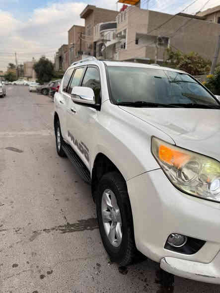 برادو  2012 
ماشيه 206 الف 
خليجي بدون حادث وسونارهه نظيف 
6 سلندر محرك 4000 
باسمي تحويل مباشر 
كشنات جلد 
فتحه سلايد 
تحكم ستيرن 
شاشه 
كامره 
صدر جديد ما تصرف عليهه شي
عنايه فائقه للمحرك من ناحيه الدهن وال مي
مكاني بغداد
***********
