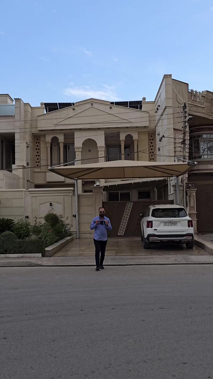 ✨ للبيع في السيدية – دار سكن مميزة بموقع تجاري ✨

📍 الموقع: السيدية – منطقة الاقتصاديين
🚏 على شارع 40 متر (موقع تجاري وحيوي جداً)
📐 المساحة: 400 متر مربع
📏 الواجهة: 10 متر

🔹 مواصفات العقار:

🏠 الطابق الأول:
 • كراج واسع
 • حديقة
 • مدخلين
 • صالة كبيرة
 • مطبخ
 • حول داخلي
 • غرفة نوم ماستر سويت
 • خدمات رئيسية

🏠 الطابق الثاني:
 • 4 غرف نوم ماستر سويت
 • حول داخلي
 • خدمات خارجية

🏠 الطابق الثالث:
 • غرفتي نوم
 • خدمات رئيسية

💎 عقار مناسب للسكن الراقي أو للاستثمار التجاري بسبب موقعه المميز على شارع رئيسي.

📞
#معرفة #السعر #رقم ( 1 ) #سأيتي #الرد #مباشر

‎أهم انواع الاستثمار المالي هو الأستثمار العقاري ....  للتطوير العقاري . تستطيع استثمار اموالك بطريقة أمنة بشراء عقار في السيدية .
#عنوان_الشركة_البديل_شارع_العلوة_مقابيل_مدرسة_حلم_الغد_اسم_الشركة_البديل_شركة_الكريم_
________________________________
‎للاستفسار الاتصال او المراسلة على :-

 ***********📞

 ***********📞

‎#العقاري_عبدالقادر_الجبوري
