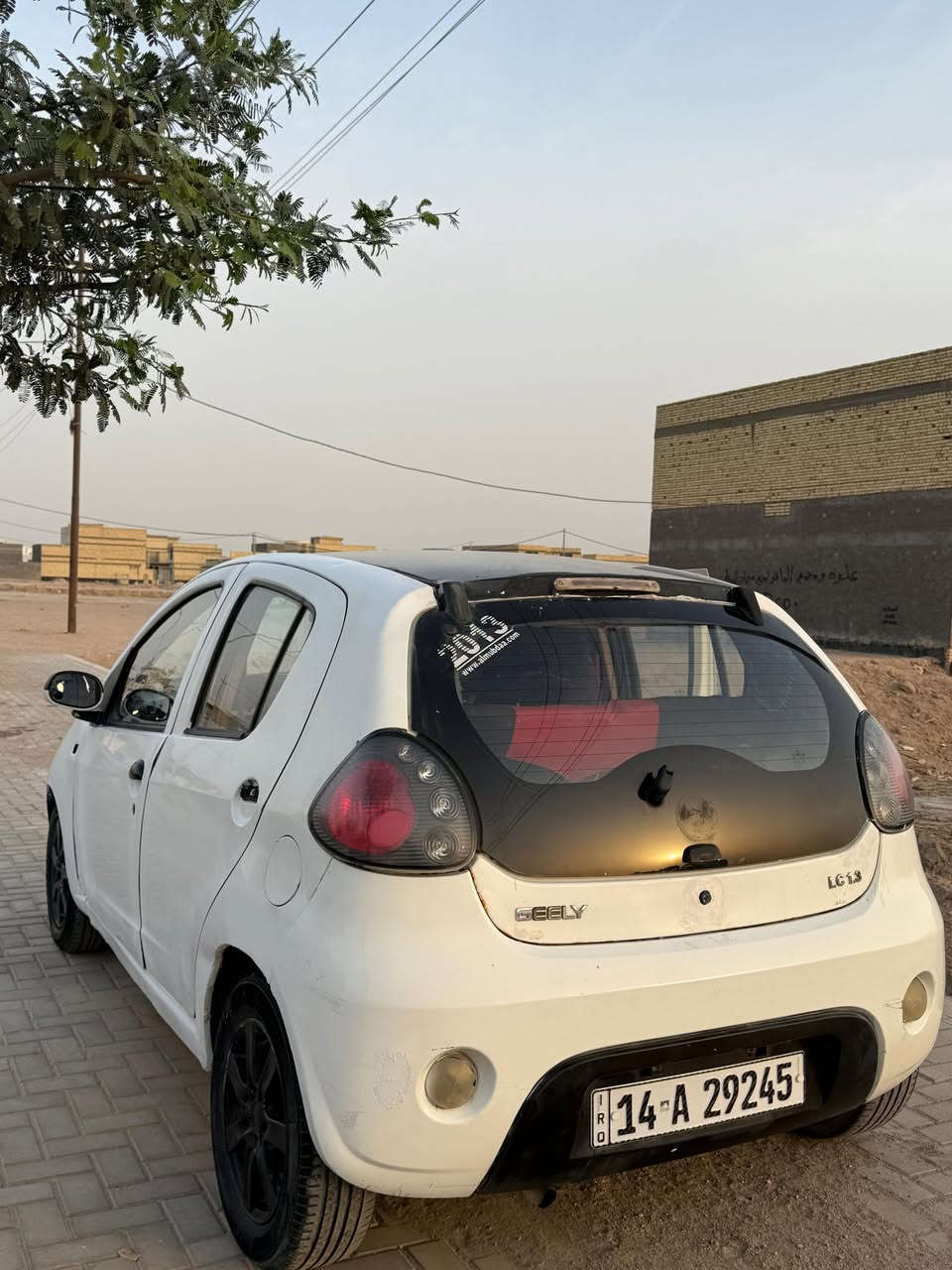 سلام عليكم جيلي باندا
مديل 2013 
محرك وكير كورلا كفاله 
حداديه 80‎ ‎% 
كهربائيات كامله 
نقص بس تبريد 
رقم بصره نكليزي بسمي 
السعر 25 قفل قفل قفل  
مكان سياره بصره 
‭0787 225 5779‬
***********
