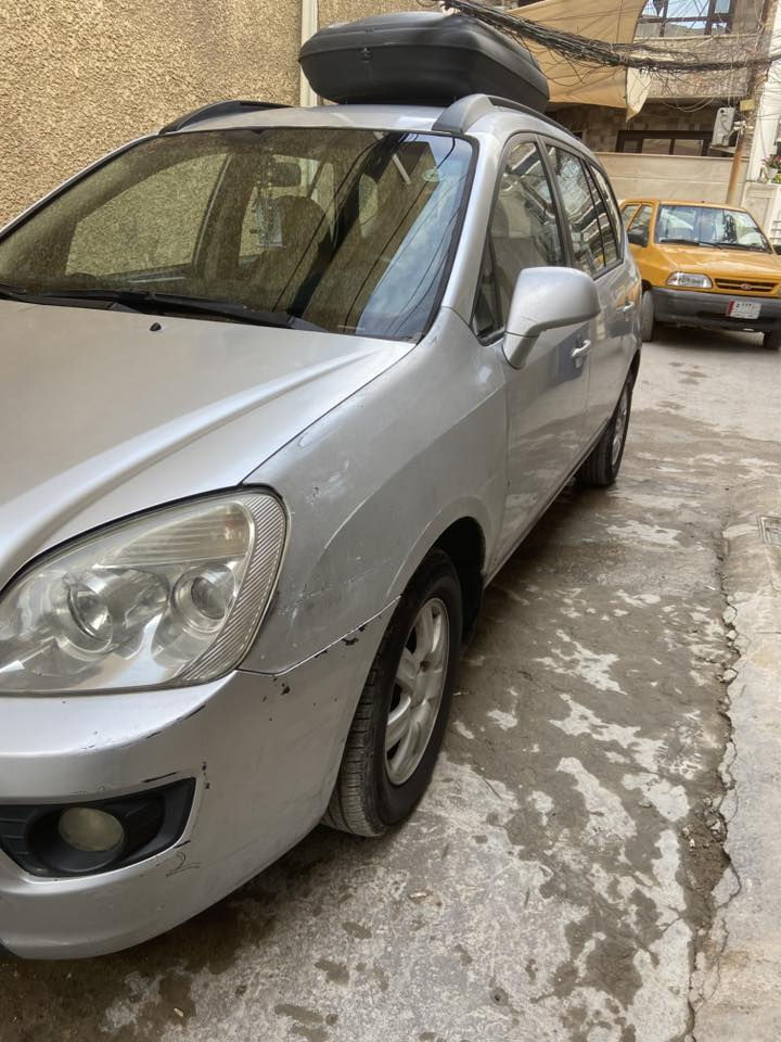 السلام عليكم كيا كارنز للبيع 2008
مكينه كير صدر خير من الله تخم تاير 
دوشمة جديدة بدون ضربة بدون صبغ 
طخطخات ومعدلة عالبارد 
السعر 100

‭٠٧٧٠ ٩٤٨ ٥٧٢٢‬
