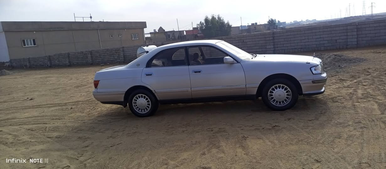 سلام عليكم ورحمه الله وبركاته البيع بطه موديل 1994 رقم نينوى دولي شرط  الوكالة وتحويل السياره مرشوشه الجماليه وبيها طخه بل جاملق الخلفي السيارة جديده كلها على وضع الشركة كير ومحرك شرط تبريد ثلج تدفئة شغاله صدر امامي خلفي جدد كهربائياته كلها شغاله تواير ربعتهن جدد السعر المطلوب 60 ورقة وبيه مجال شي قليل رقم الهاتف *********** *********** حياكم الله جميعا
