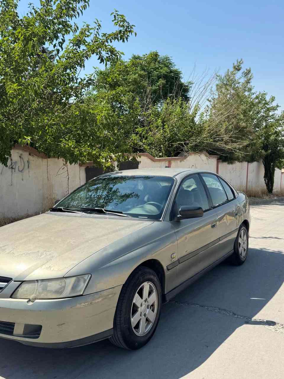 سياره شوفر ليت موديل 2005 ارم اربيل تريد شغال صوت مابيها محرك وكير بحاله جيدة تايرات نص عمر وسياره بحاله جيدة وسعر 40 ورقه وبيها مجال  رقم الهاتف *********** السليمانية, العراق
